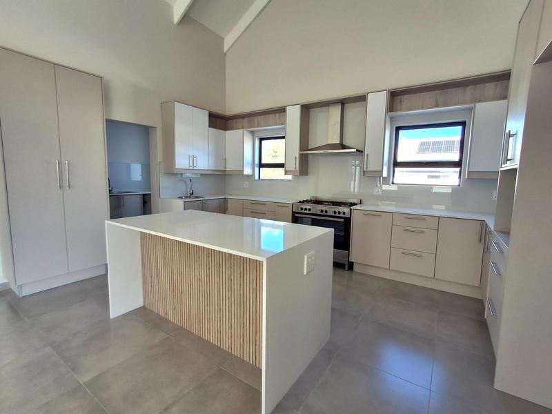 3 Bedroom Property for Sale in Britannia Bay Western Cape